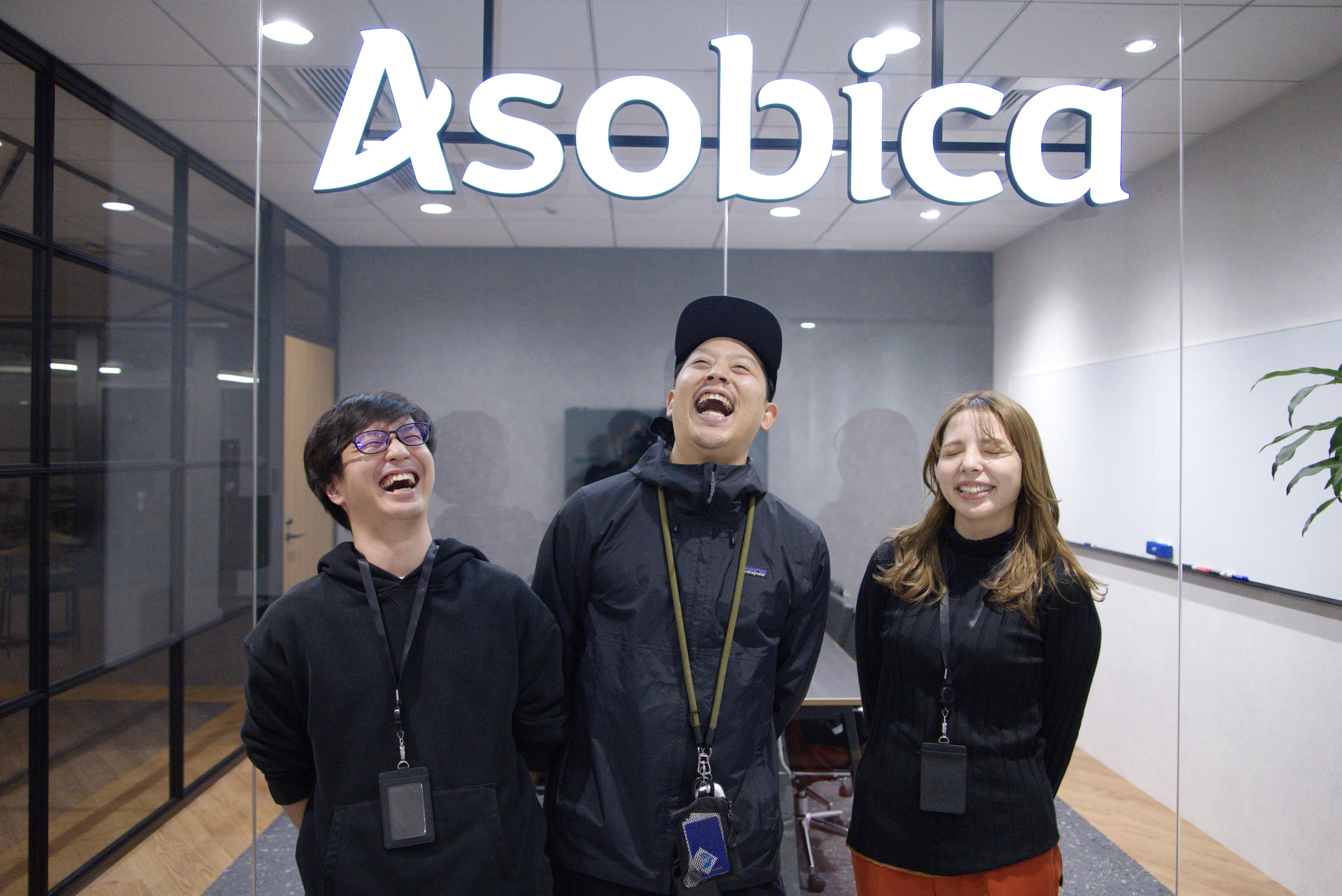 担当者と弊社の2人のスリーショット